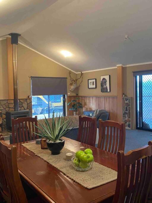 Great Lakes Wilderness Three Bedroom Home Miena Bagian luar foto